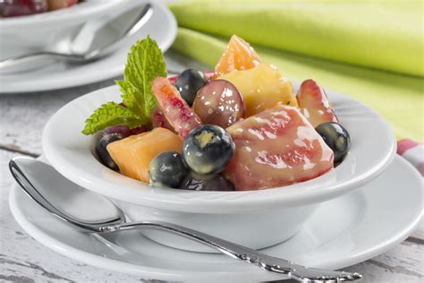 Diabetic Fruit Salad: 8 Fruit Salad Recipes for Diabetics ...