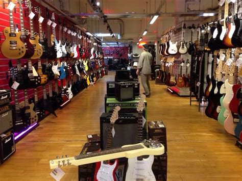 DLX DELUXE MUSIC - Updated October 2024 - 13 Photos - Fridhemsgatan 40, Stockholm, Sweden ...