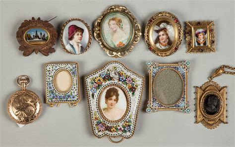 Various Miniature Frames, Brooches, etc. | Cottone Auctions