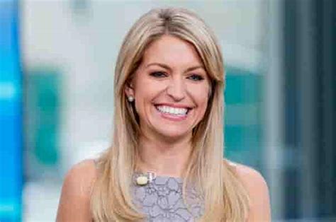 Ainsley Earhardt Bio, Age, Weight, Husband, Fox News, Books, Salary