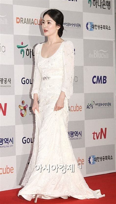 9 Times Song Hye Kyo Was An Absolute Stunner In The Most Gorgeous Gowns ...