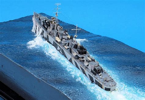 Airfix 1/600 HMS Manxman, by Frank Spahr