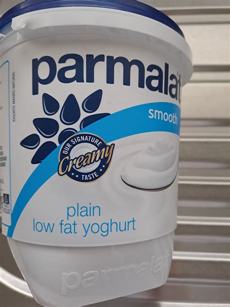 Plain medium fat yoghurt - Parmalat - 1kg