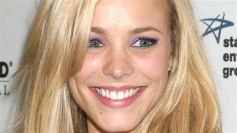 How To Recreate Rachel McAdams' Lip Color As Regina George In Mean Girls