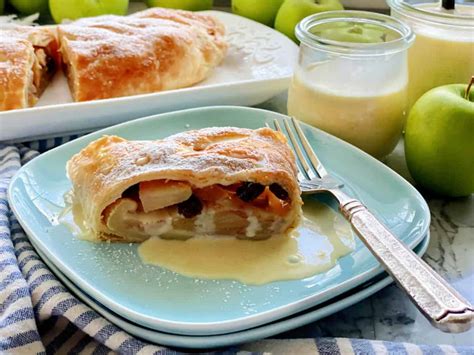 Apple Strudel - Katie's Cucina