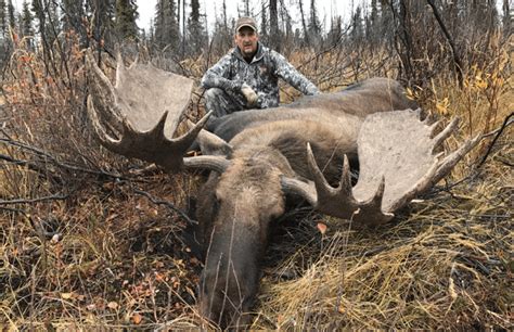 Yukon Moose Rifle Hunt 10195