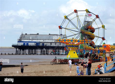 Kids rides on cleethorpes beach Stock Photo - Alamy