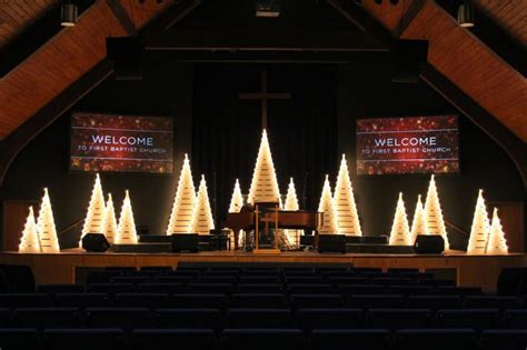 1000+ ideas about Church Stage Design on Pinterest ... | Christmas ...