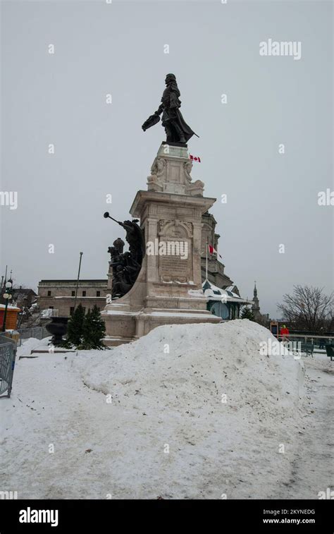 Statue of Samuel de Champlain in Quebec City Stock Photo - Alamy