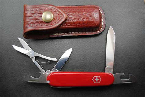 Vintage Victorinox Swiss Army Knife -Old Traveller model with leather Zermatt sheath- both in ...