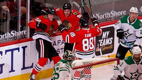 10 Observations: Blackhawks Beat Stars in First Game Back With Fans ...