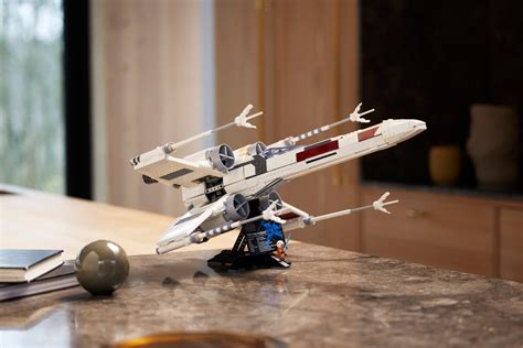 LEGO Star Wars X-wing - About Us - LEGO.com