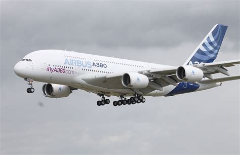 When Did the Airbus A380 First Fly? - Airport Spotting