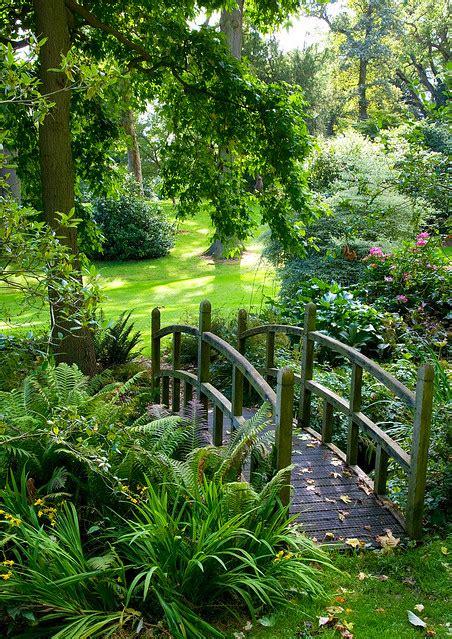 Flickriver: Photoset 'Englefield House Garden, Berkshire' by Nigel Burkitt