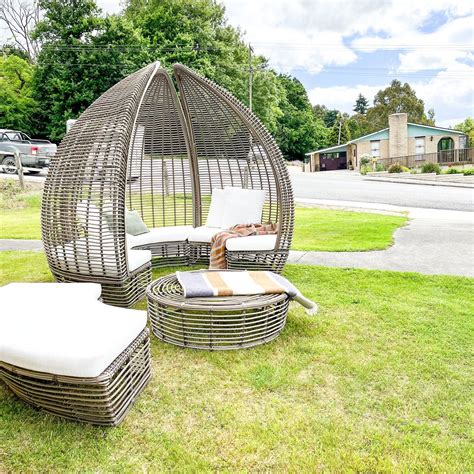 Outdoor Canopy Lounger – Timber & Twine Studio