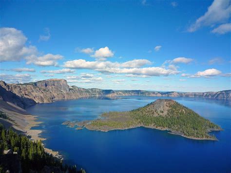 Visit to Crater Lake National Park: A Myriad Beauty