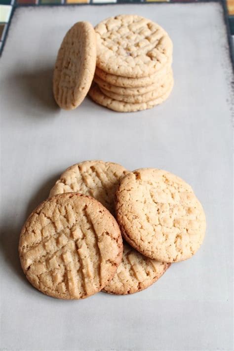 Eggless Peanut Butter Cookies Recipe | No egg peanut butter cookies