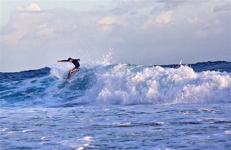 Surfing in Gold Coast, Australia – A Surfer's Paradise Down Under ...