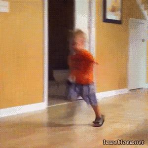 Animals vs. Small Children: A Funny GIF Collection - Ruin My Week