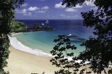 The Most Epic Hiking Trails in Fernando de Noronha, Brazil