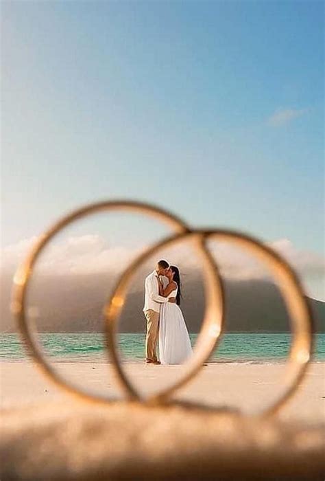 24 Creative Wedding Photo Ideas & Poses - #creative #Ideas #photo #Poses #Wedding | Wedding ...