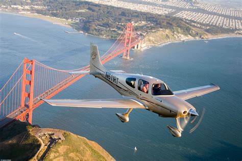 Cirrus SR22 - Plane & Pilot Magazine