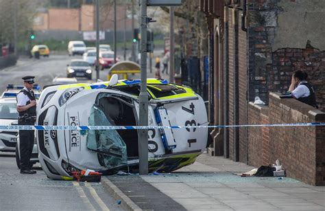 Police car crash in Park Road - Liverpool Echo