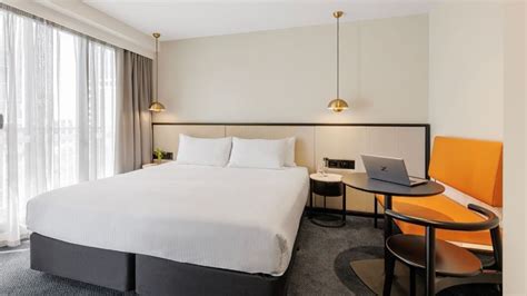 Balcony Rooms | Where to Stay in Melbourne | Brady Hotels Jones Lane