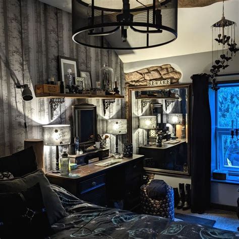 11 Dark Academia Bedroom Ideas You'll Want To Copy