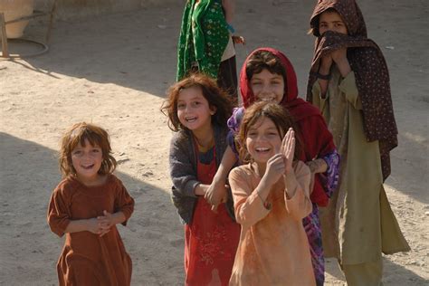 afghan smiles Afghanistan Culture, Afghanistan War, Beautiful People ...