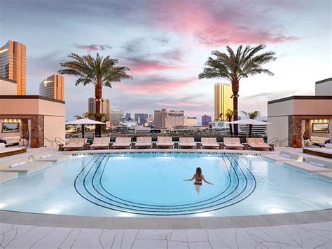 Conrad Las Vegas at Resorts World Pool Pictures & Reviews - Tripadvisor