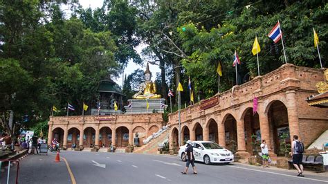 Wat Phra That Doi Suthep oder: Chiang Mai von oben | Reiseblog für Südostasien: Home is where ...