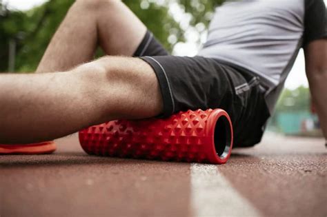 The Ultimate Guide to Foam Rolling for Runners - Snacking in Sneakers