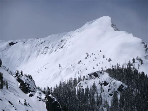 Natural Slab Avalanche Mt. Republic | Gallatin National Forest Avalanche Center