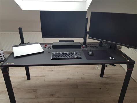 Secretlab MAGNUS Metal Desk | Secretlab US