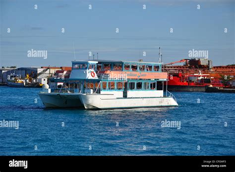 Snorkeling tour boat, Nassau, Bahamas Stock Photo - Alamy