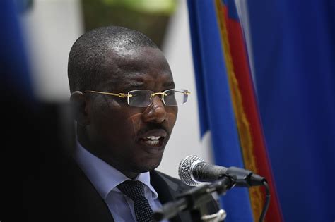 Dominican president bars Haitian ex-leader from his country | AP News