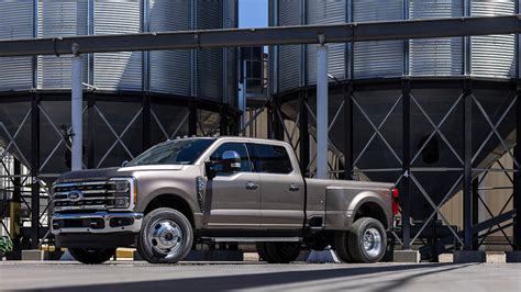 2024 Ford Super Duty: Choosing the Right Trim - Autotrader