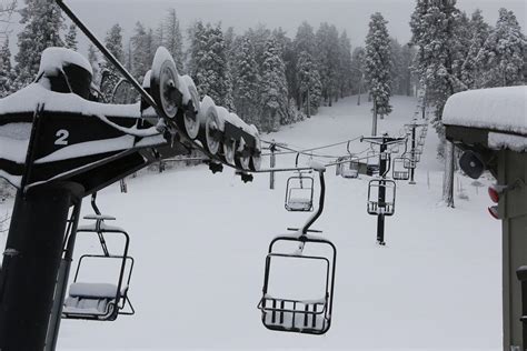 Lack of snow keeps Mount Lemmon Ski Valley from opening | Local news | tucson.com