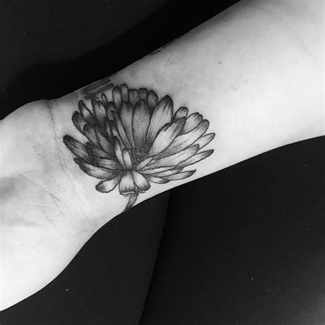 Calendula flower tattoo for the month of October @B.B.TATTOOS on IG ...