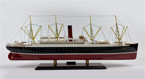 RMS Carpathia rescue of Titanic’s survivors Cunard Line Wooden Ship Model - Quality Model Ships