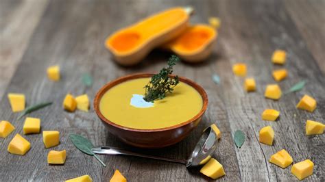 Instant pot squash soup | The GoodLife Fitness Blog