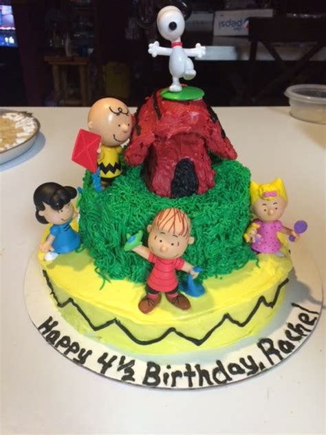 Erin's Cakes: Charlie Brown Birthday Cake