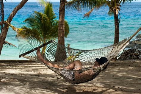 Free Stock photo of Relaxing in a hammock | Photoeverywhere