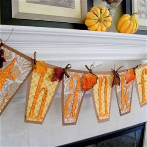 DIY Thankful Banner {Thanksgiving Decoration} – Tip Junkie