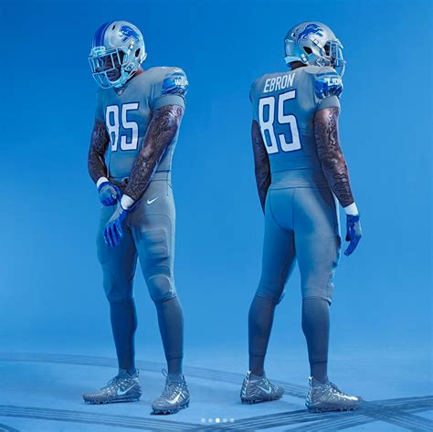 The Detroit Lions Unveil Their New Uniforms - Daily Snark