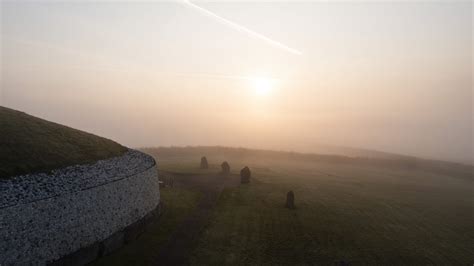 Brú na Bóinne - Archaeological Ensemble of the Bend of the Boyne - World Heritage Ireland