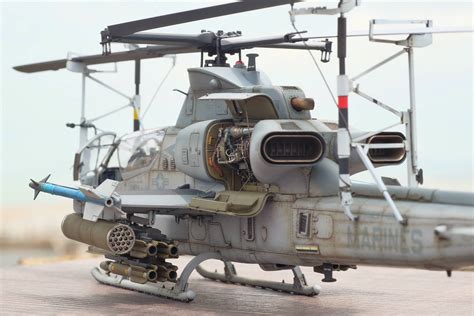 Bell AH-1Z "Viper" - Model Aces