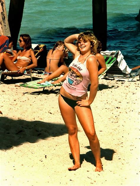 Eighties Beach Scenes – Pictures Of Teenagers On The Beaches Of Florida ...