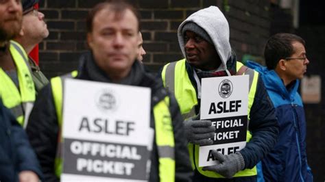 Rail strikes: Aslef train drivers will keep striking unless Government backs improved pay deal